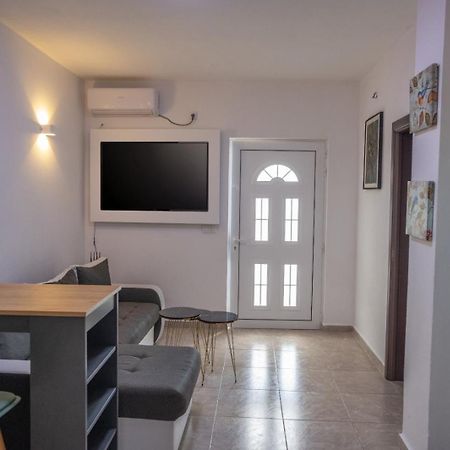 אולסינץ' Montebello Inn Apartments מראה חיצוני תמונה