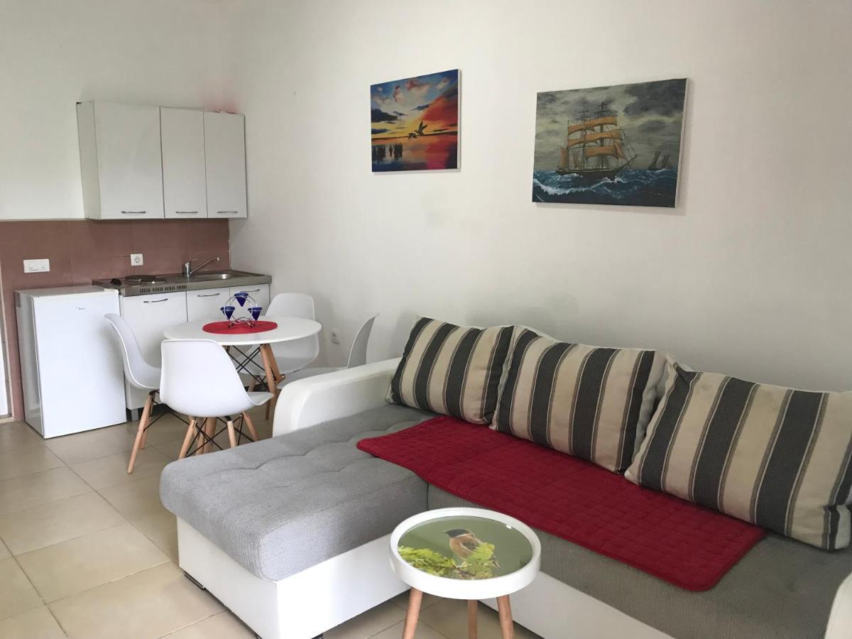 אולסינץ' Montebello Inn Apartments מראה חיצוני תמונה